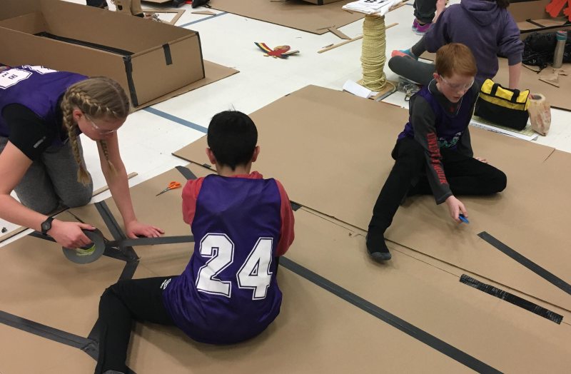 Aberfoyle PS at cardboard races 2018